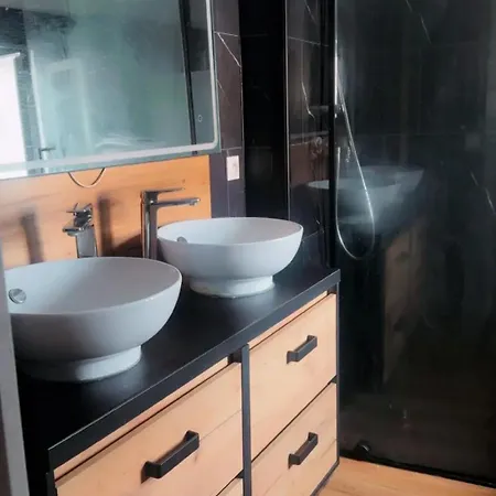 Dom wakacyjny Maison Charme A Avec Jardin Prive Mauleon