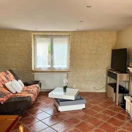 Dom wakacyjny Maison Charme A Avec Jardin Prive Mauleon