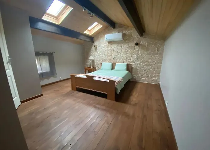 Prázdninový dům Maison Charme A Avec Jardin Prive